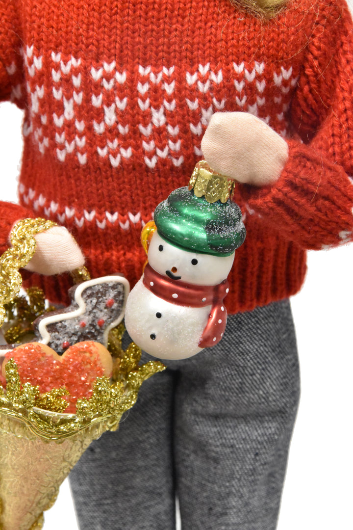 Decorating Family Woman