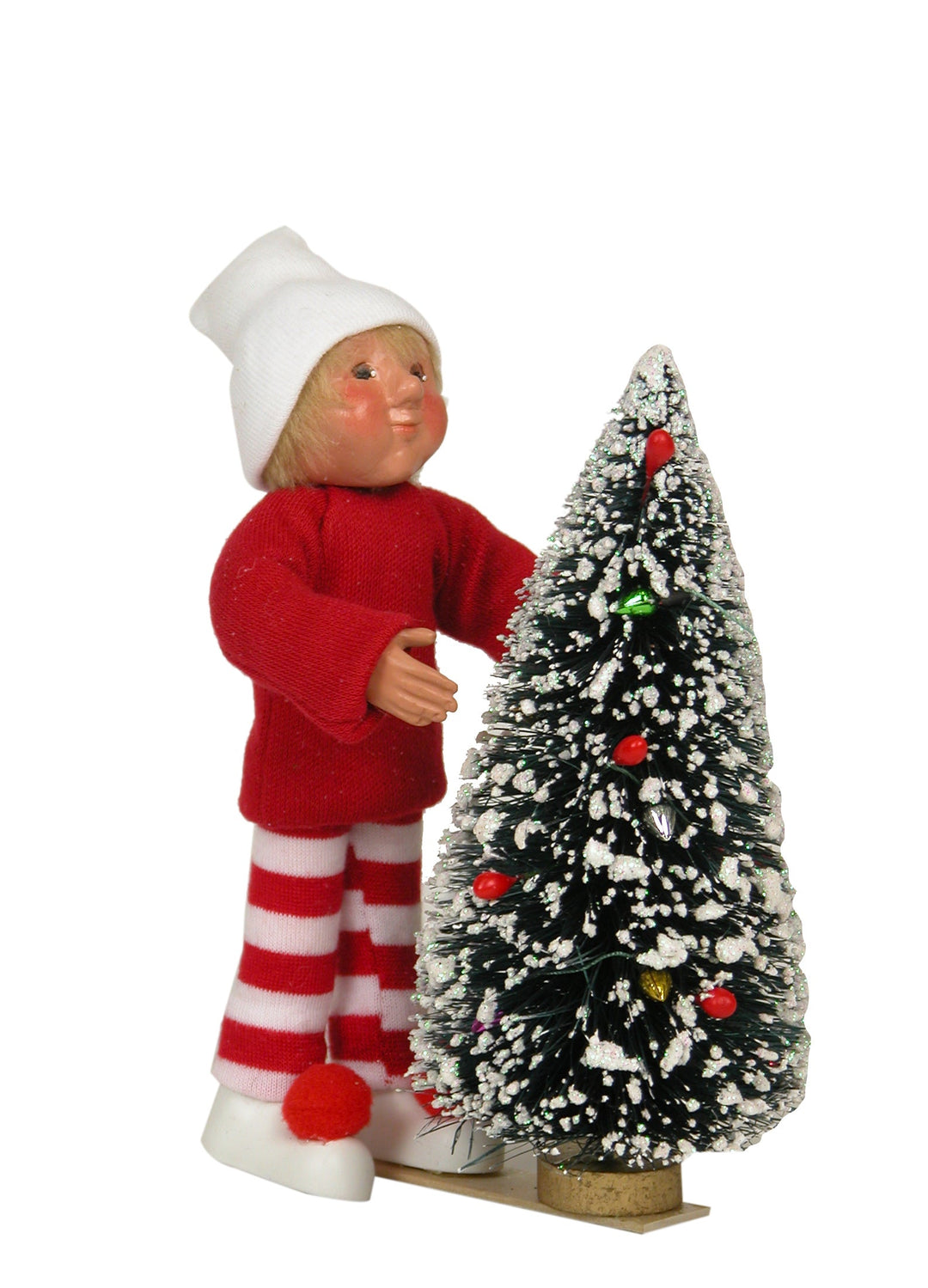 2014  Toddler Decorating Tree Boy
