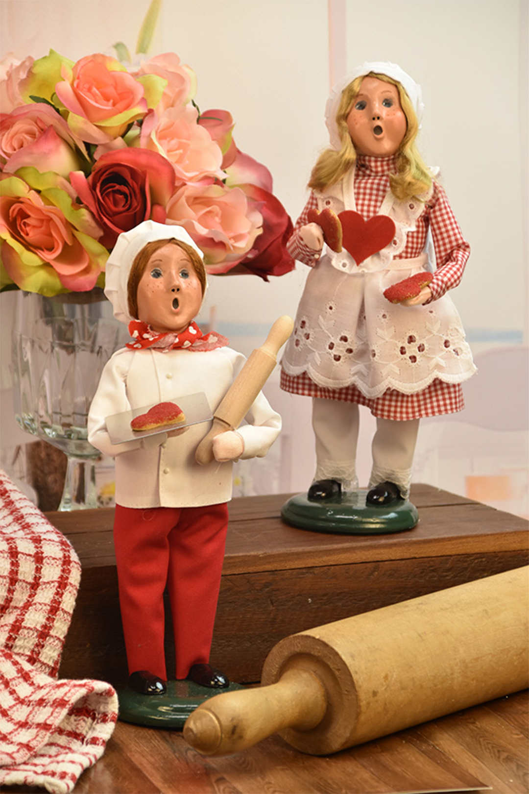 Valentine Baking Girl