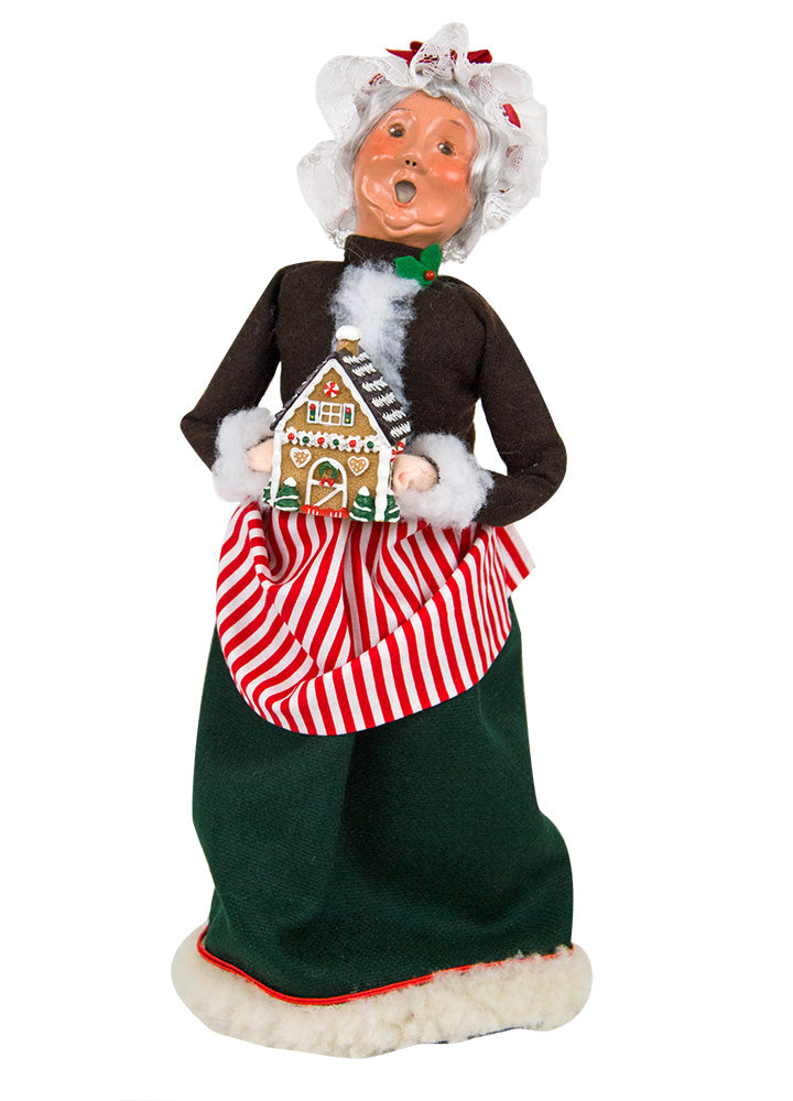 2017  Mrs Claus with Sweets