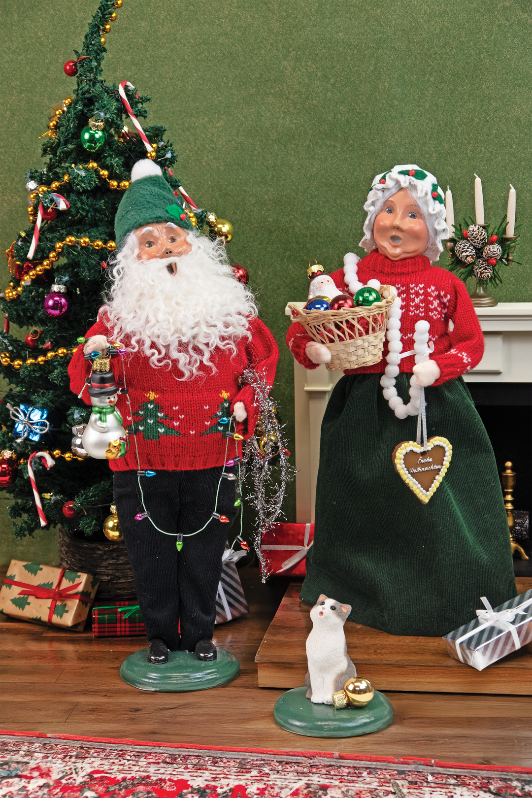 Decorating Mrs Claus
