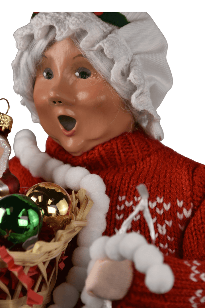 Decorating Mrs Claus