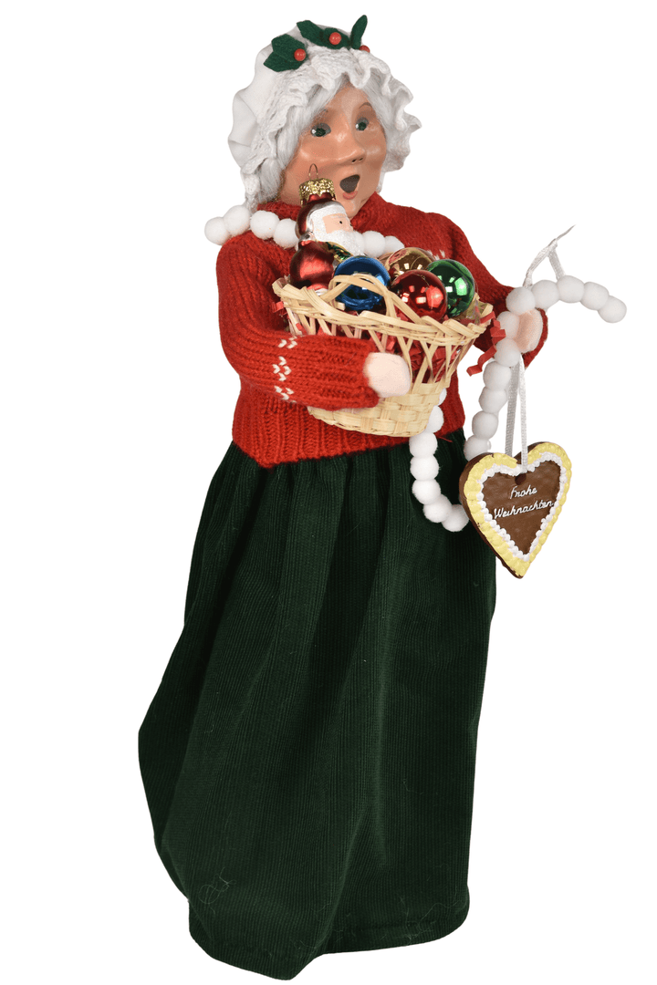 Decorating Mrs Claus
