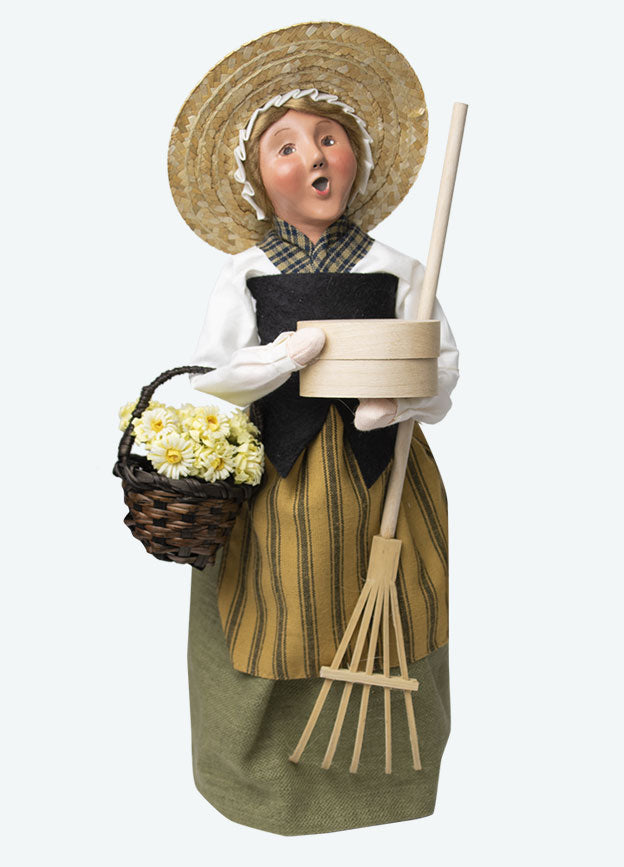 2020  Colonial Harvest Woman