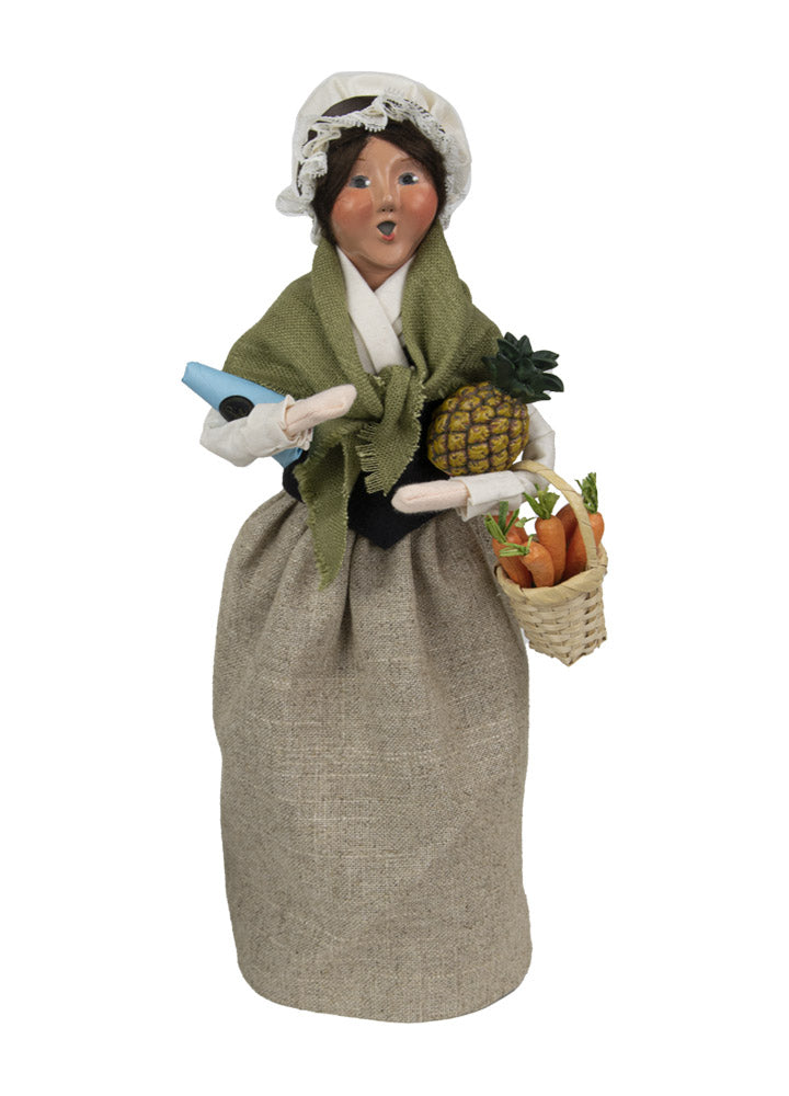 2022  Colonial Shopping Woman