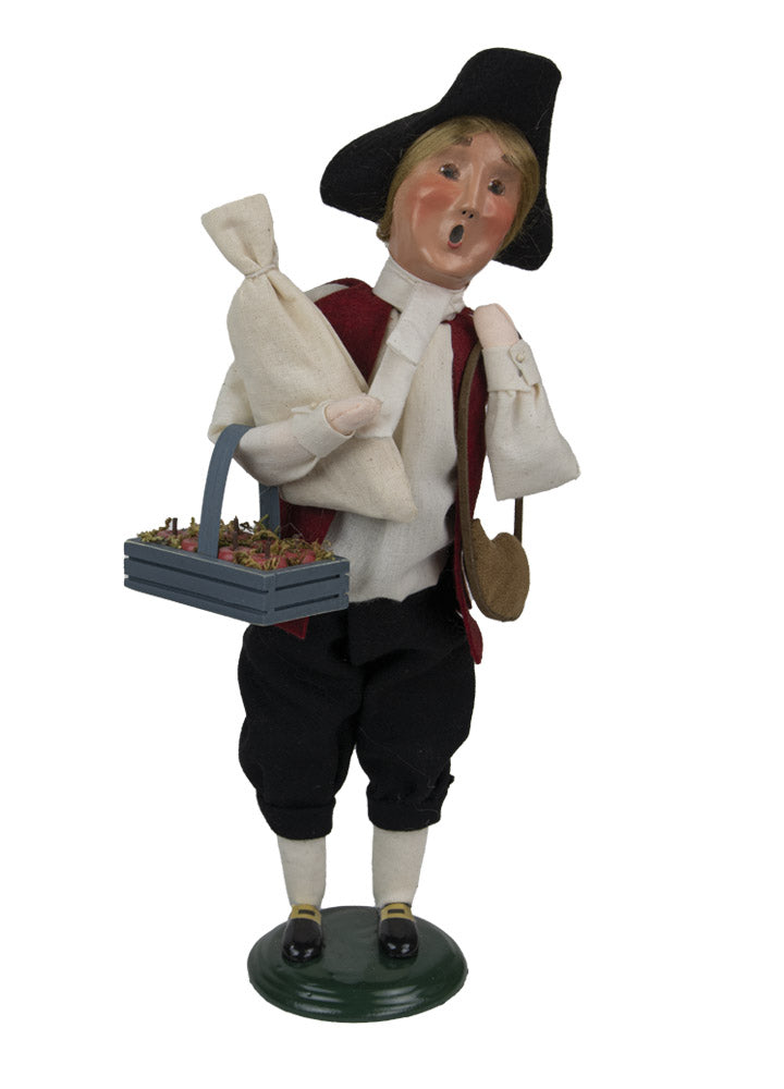 2022  Colonial Shopping Man