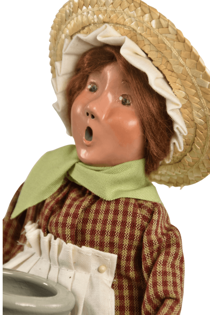 Colonial Shopping Girl