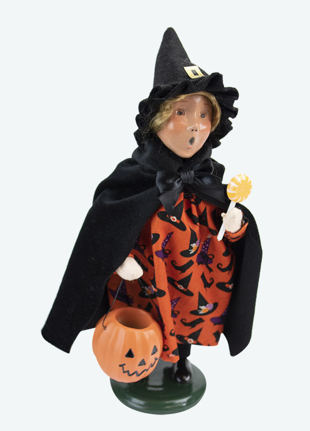 2020  Witch w/ Candy