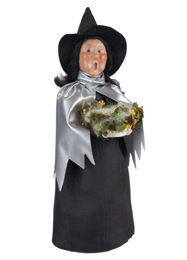 2021  Witch w Silver Cape