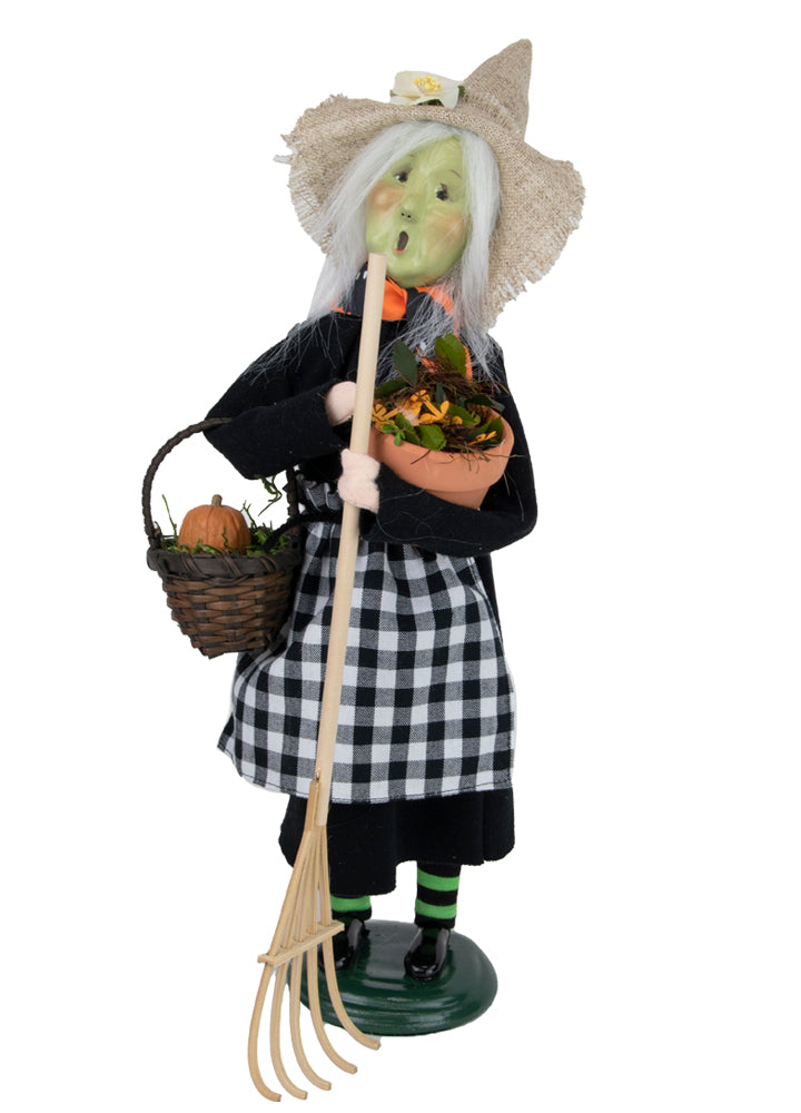 2023  Garden Witch