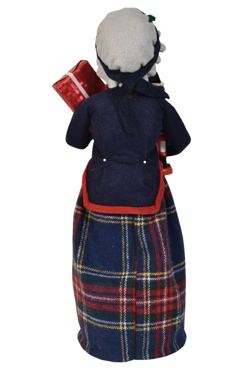 Nutcracker Family Woman