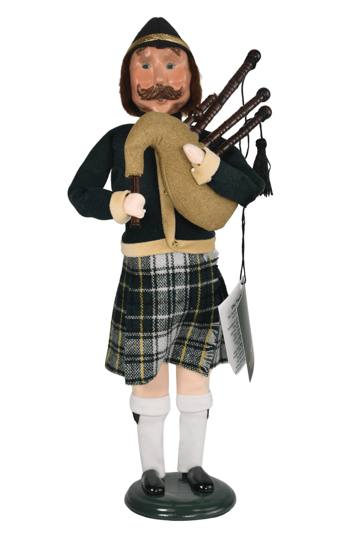 11 Pipers Piping