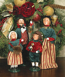 2009  Victorian Family in Green and Gold