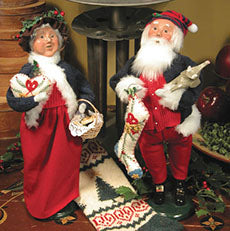 2009  Folk Art Santas