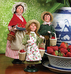 2010  Woman Selling Strawberries / Children with Strawberries