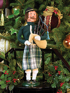 2011  Eleven Pipers Piping