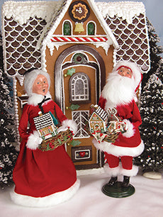 2012  Red Velvet Santas with Gingerbread