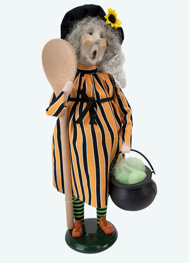 2019  Witch w Cauldron & Spoon